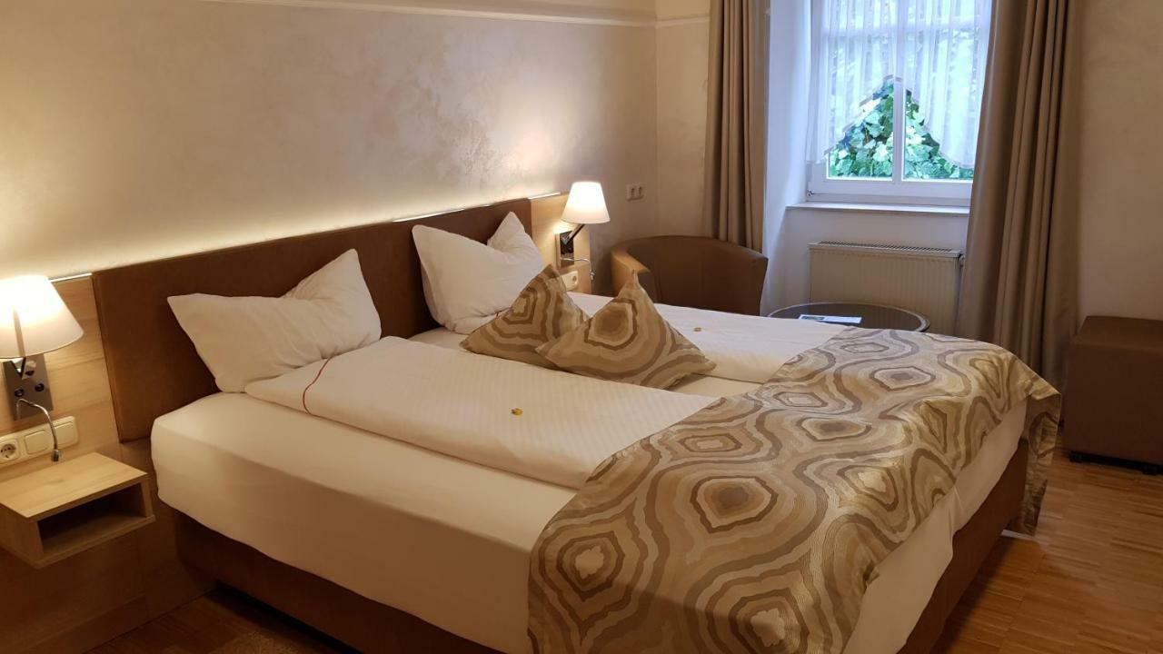 Hotel Zum Anker-Thulls Restaurant Neumagen-Dhron Dış mekan fotoğraf